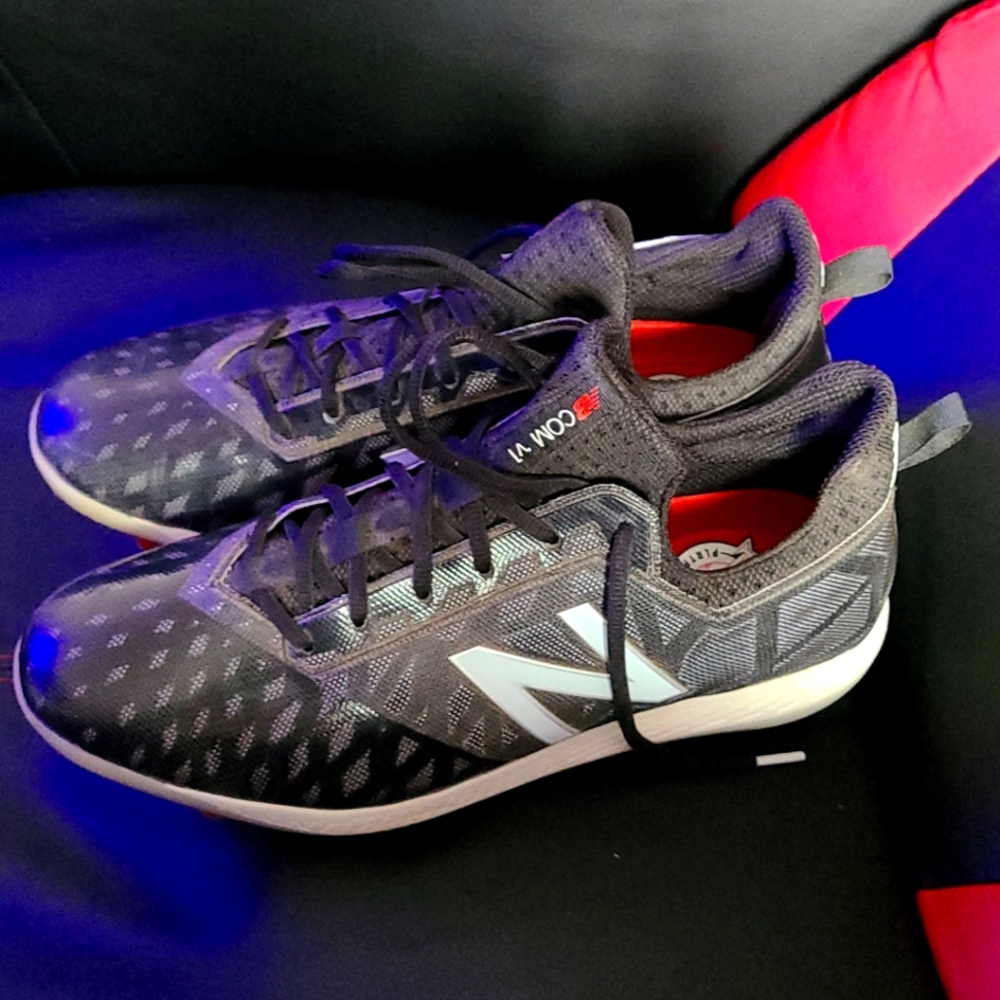 New Balance CompV1 Baseball cleats